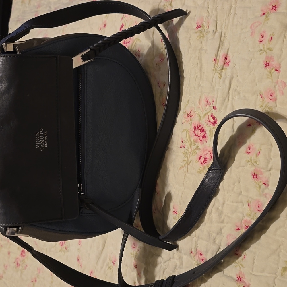 Vince Camuto New York leather cross body bag. Photos with and without flash.